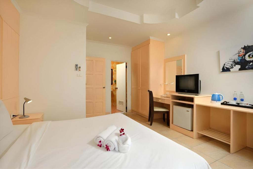 Gorgeous Boutique Room Patong Экстерьер фото