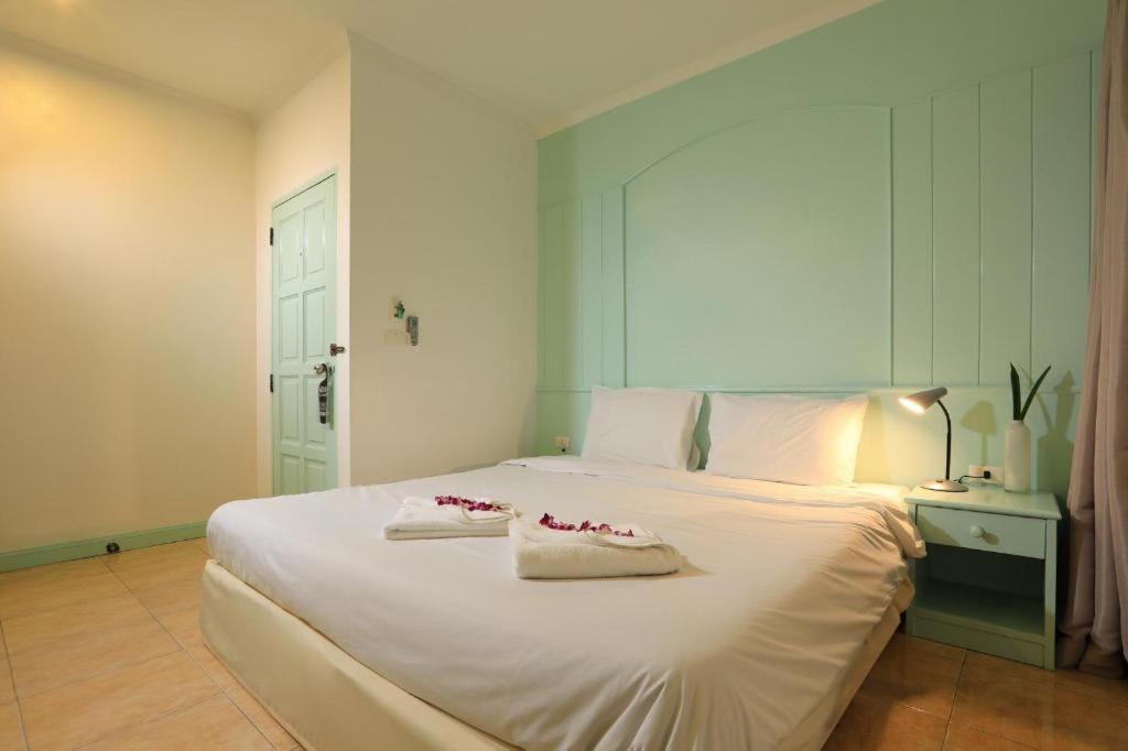 Gorgeous Boutique Room Patong Экстерьер фото